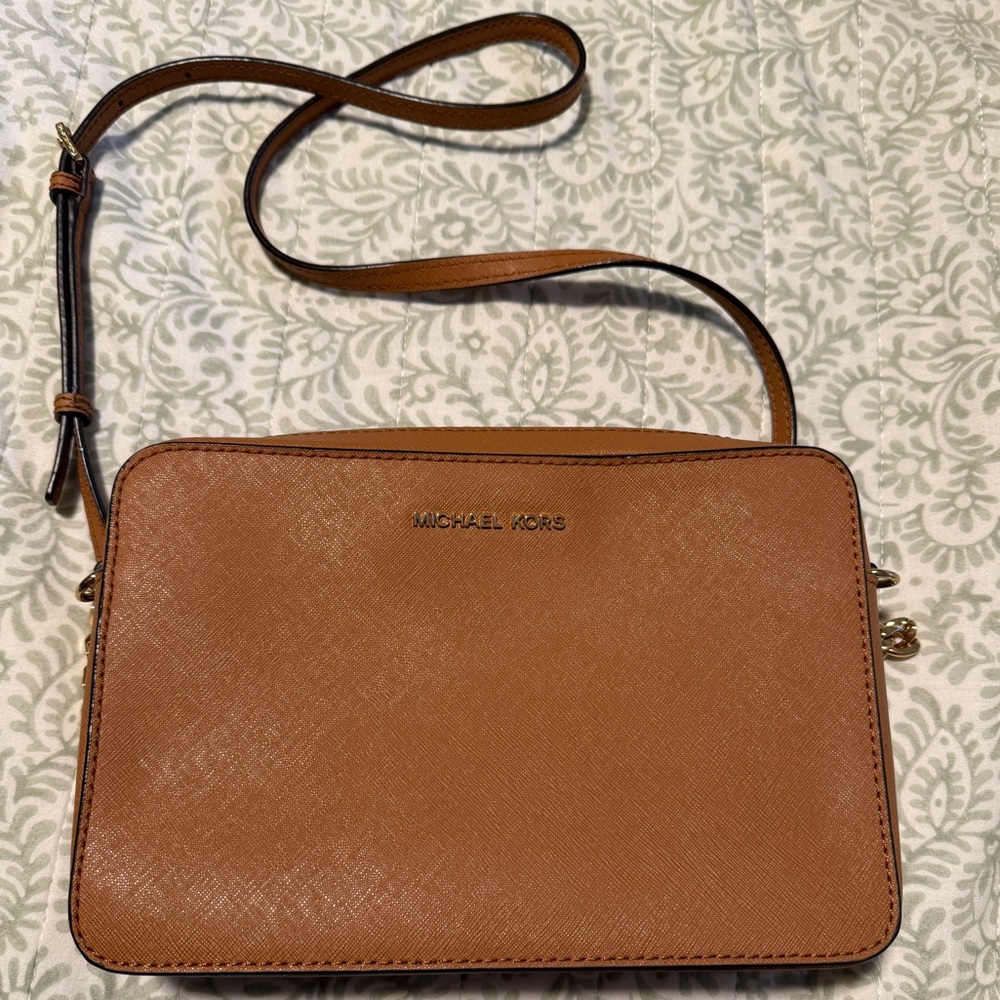 Michael Kors Jet Set Large Saffiano Leather Crossbody Bag